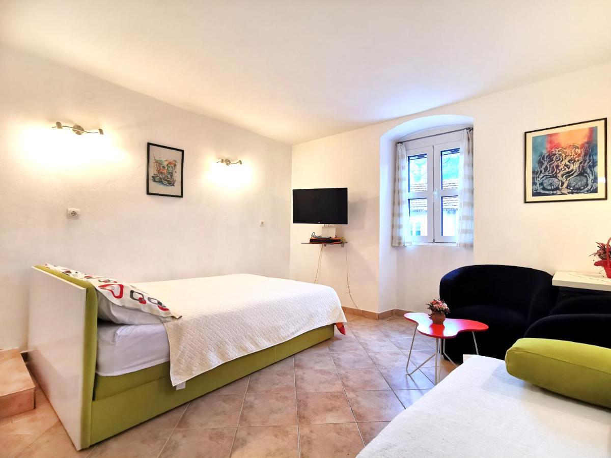 Old Town Boskovic Apartment โกตอร์ ภายนอก รูปภาพ